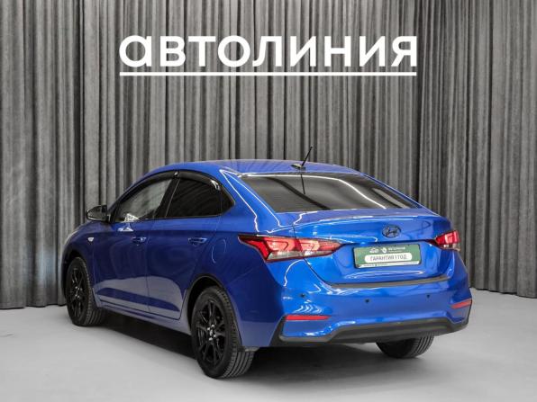 Hyundai Solaris II с пробегом 2017 года, цена 1 035 000 рублей, 130000 км, седан, Автокод Объявления