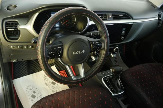 Kia Rio IV Рестайлинг с пробегом 2022 года, цена 2 539 000 рублей, 32992 км, седан, Автокод Объявления