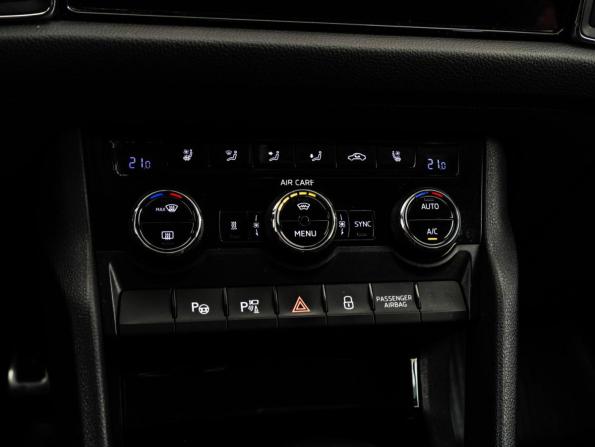 Skoda Kodiaq I с пробегом 2017 года, цена 1 799 000 рублей, 303654 км, внедорожник, Автокод Объявления
