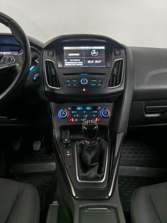 Ford Focus III Рестайлинг с пробегом 2015 года, цена 1 048 000 рублей, 61000 км, универсал, Автокод Объявления