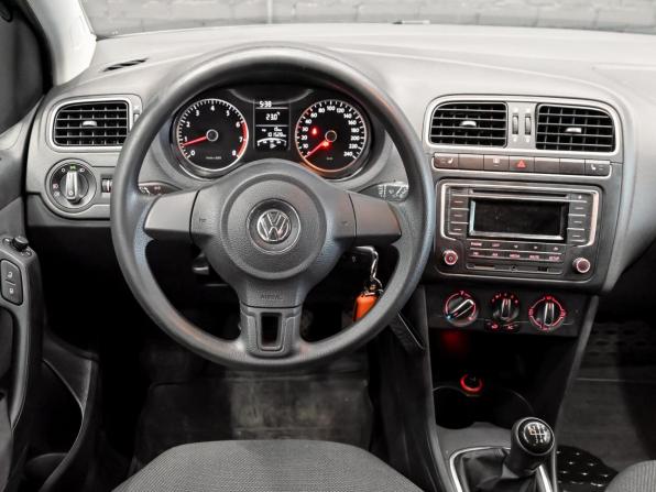 Volkswagen Polo V с пробегом 2014 года, цена 930 000 рублей, 101526 км, хэтчбек, Автокод Объявления