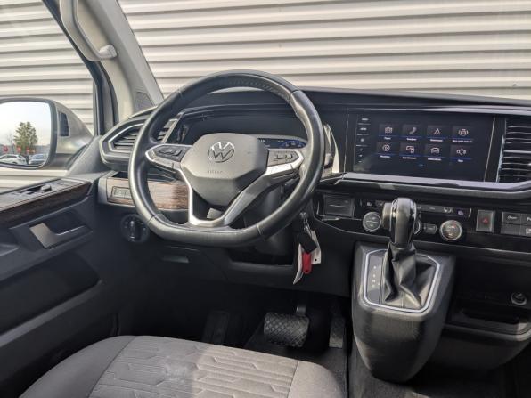 Volkswagen Multivan T6 Рестайлинг с пробегом 2021 года, цена 4 700 000 рублей, 207418 км, минивэн, Автокод Объявления