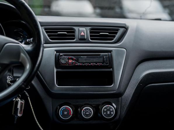 Kia Rio III с пробегом 2015 года, цена 705 000 рублей, 169094 км, седан, Автокод Объявления