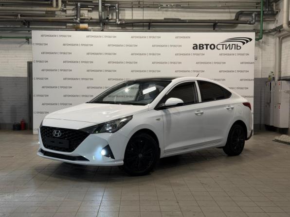 Hyundai Solaris II Рестайлинг с пробегом 2022 года, цена 1 399 000 рублей, 71500 км, седан, Автокод Объявления