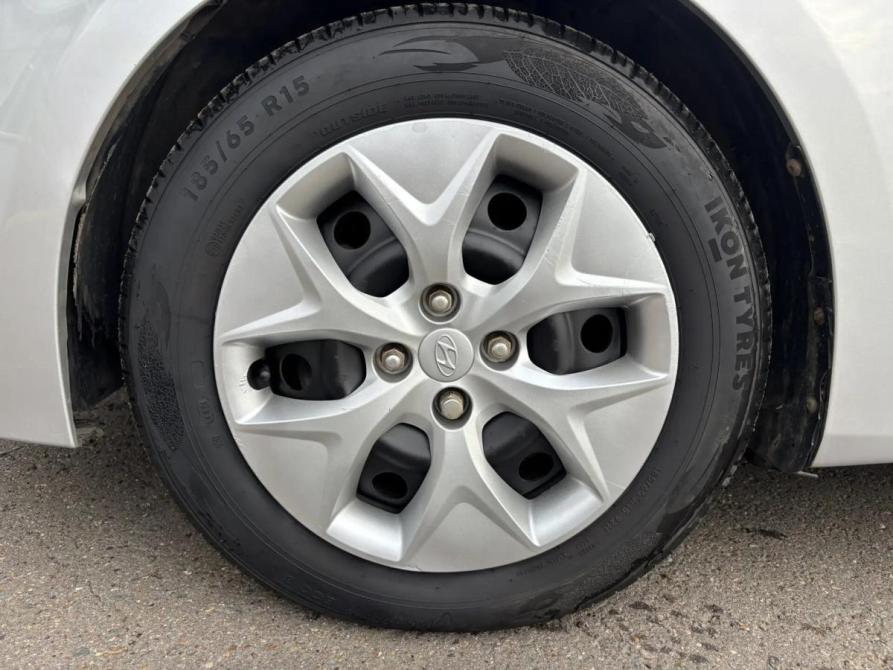 Hyundai Solaris I Рестайлинг Альметьевск  - изображение 4