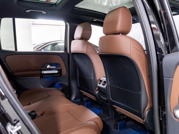 Новый Mercedes-Benz GLB I (X247) Рестайлинг 2025 года, цена 6 156 800 рублей, внедорожник, Автокод Объявления