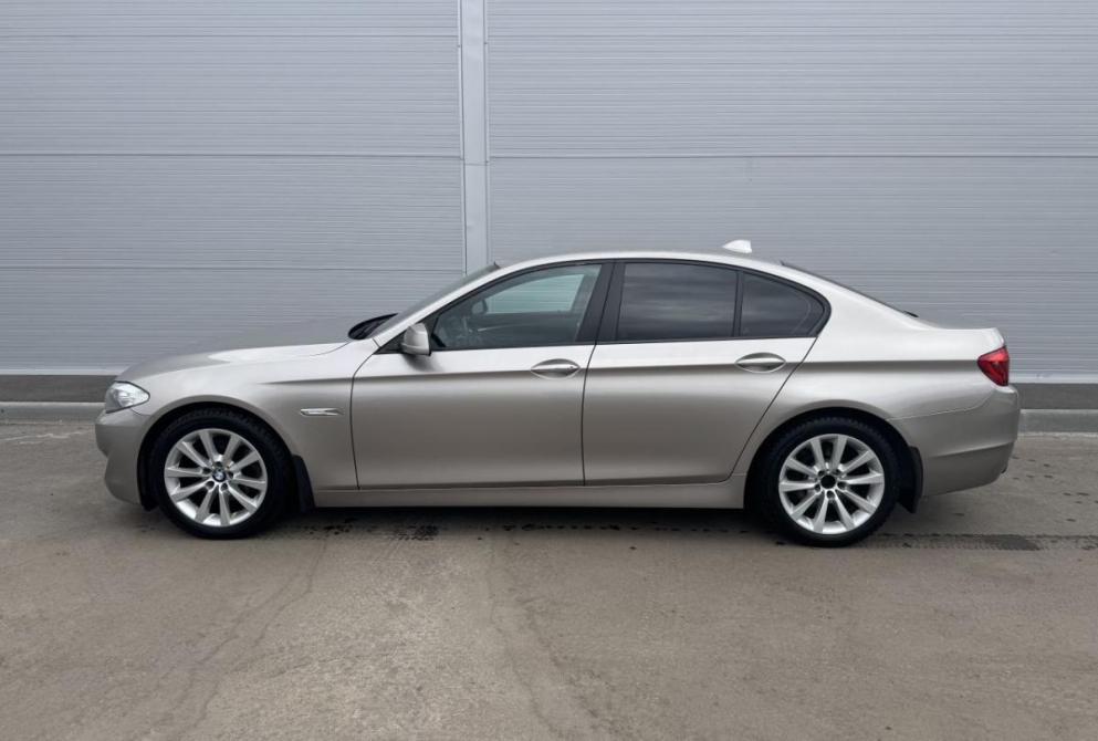 BMW 5 серии VI (F10/F11/F07) Иваново  - изображение 4