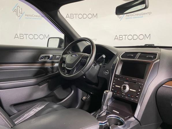 Ford Explorer V Рестайлинг с пробегом 2016 года, цена 2 669 000 рублей, 230000 км, внедорожник, Автокод Объявления