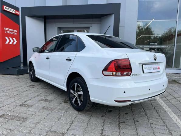 Volkswagen Polo V Рестайлинг с пробегом 2016 года, цена 978 600 рублей, 87933 км, седан, Автокод Объявления