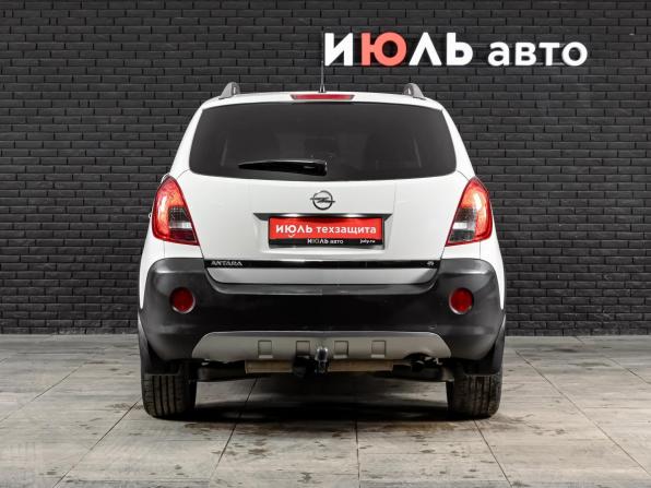Opel Antara I Рестайлинг с пробегом 2013 года, цена 1 300 000 рублей, 177405 км, внедорожник, Автокод Объявления