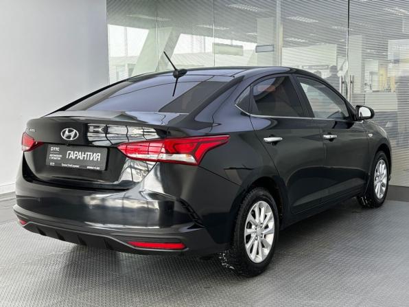 Hyundai Solaris II Рестайлинг с пробегом 2021 года, цена 1 725 000 рублей, 82500 км, седан, Автокод Объявления
