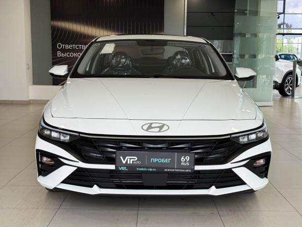 Hyundai Elantra VII (CN7) Рестайлинг с пробегом 2026 года, цена 2 375 000 рублей, 17 км, седан, Автокод Объявления