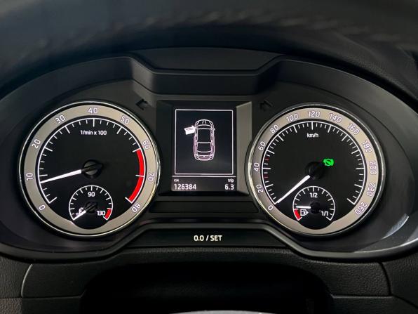 Skoda Octavia III (A7) Рестайлинг с пробегом 2017 года, цена 1 860 000 рублей, 126000 км, лифтбек, Автокод Объявления