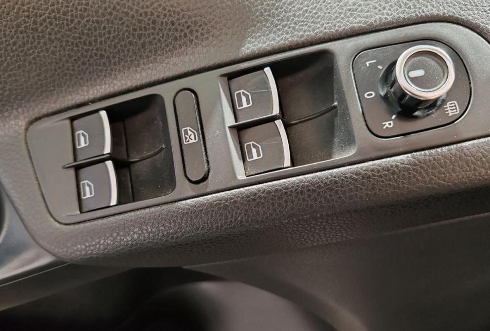 Volkswagen Tiguan I Рестайлинг Ярославль  - изображение 18