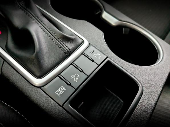 Kia Sportage IV Рестайлинг с пробегом 2019 года, цена 2 150 000 рублей, 115561 км, внедорожник, Автокод Объявления