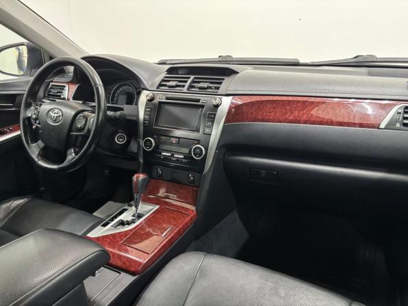 Toyota Camry VII (XV50) с пробегом 2012 года, цена 1 520 000 рублей, 216905 км, седан, Автокод Объявления