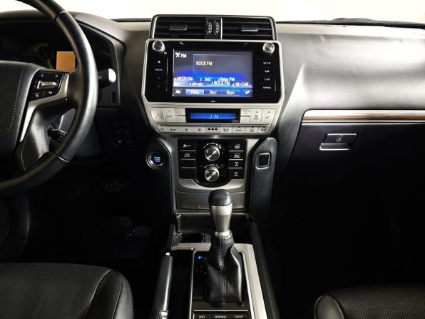Toyota Land Cruiser Prado 150 Series Рестайлинг 2 с пробегом 2019 года, цена 5 200 000 рублей, 105651 км, внедорожник, Автокод Объявления