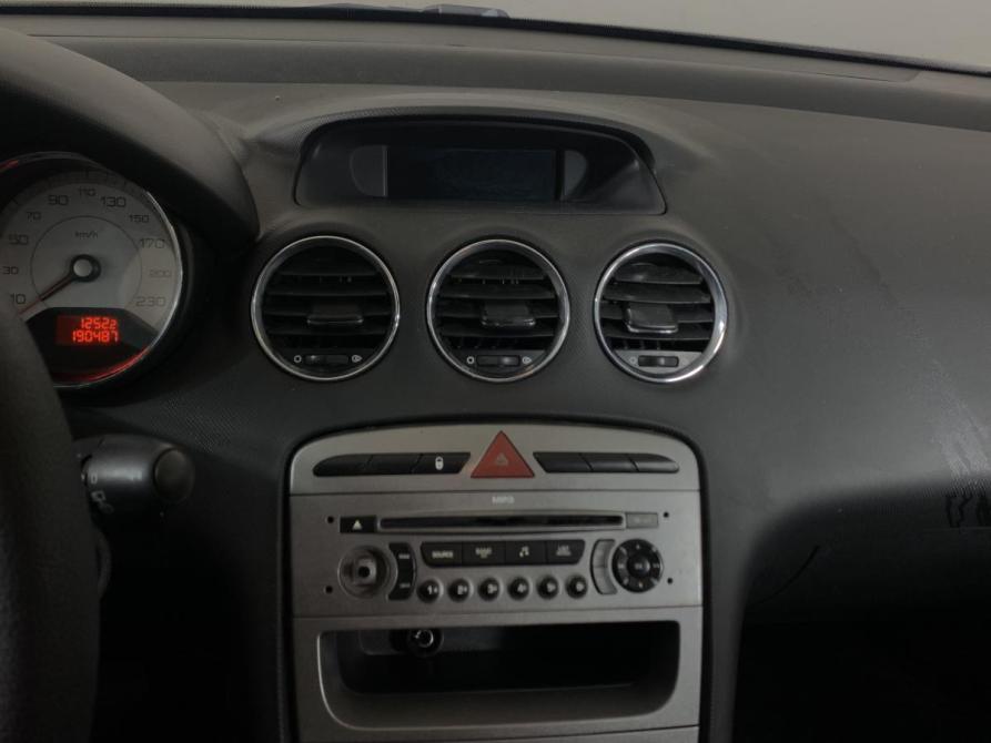 Peugeot 308 I Москва  - изображение 15