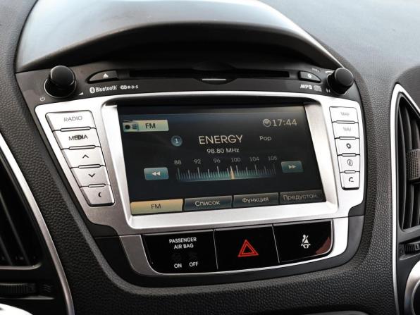 Hyundai ix35 I Рестайлинг с пробегом 2013 года, цена 1 360 000 рублей, 150062 км, внедорожник, Автокод Объявления