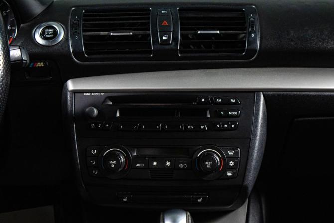 BMW 1 серии I (E81/E82/E87/E88) с пробегом 2006 года, цена 749 000 рублей, 307038 км, хэтчбек, Автокод Объявления