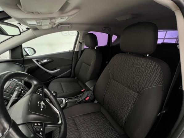 Opel Astra J Рестайлинг с пробегом 2013 года, цена 785 000 рублей, 113325 км, хэтчбек, Автокод Объявления