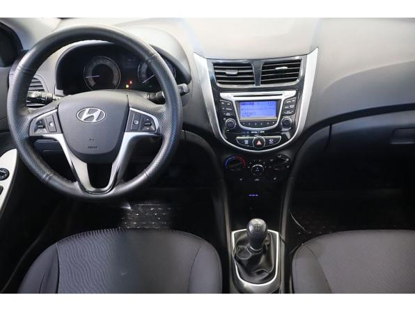 Hyundai Solaris I с пробегом 2013 года, цена 664 000 рублей, 209842 км, седан, Автокод Объявления