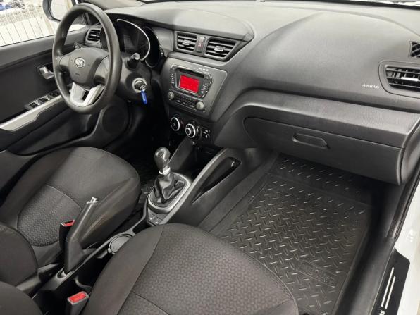Kia Rio III с пробегом 2013 года, цена 735 000 рублей, 153606 км, хэтчбек, Автокод Объявления