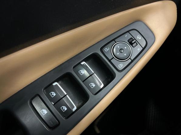 Hyundai Santa Fe IV Рестайлинг с пробегом 2021 года, цена 2 980 000 рублей, 115500 км, внедорожник, Автокод Объявления
