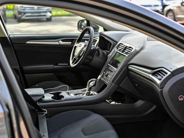 Ford Mondeo V с пробегом 2017 года, цена 1 380 000 рублей, 168452 км, седан, Автокод Объявления