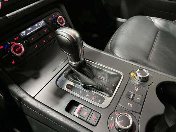 Volkswagen Touareg II с пробегом 2013 года, цена 1 844 000 рублей, 211320 км, внедорожник, Автокод Объявления