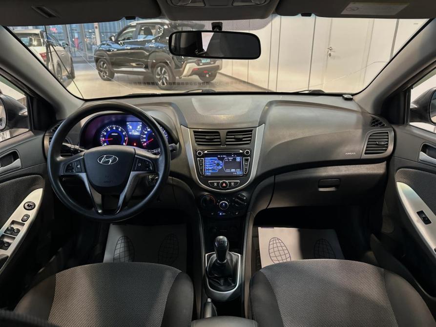 Hyundai Solaris I Санкт-Петербург  - изображение 28
