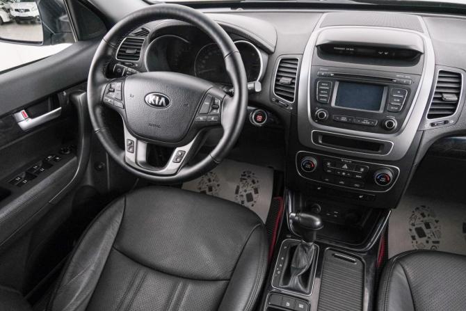 Kia Sorento II Рестайлинг с пробегом 2018 года, цена 1 959 000 рублей, 89000 км, внедорожник, Автокод Объявления