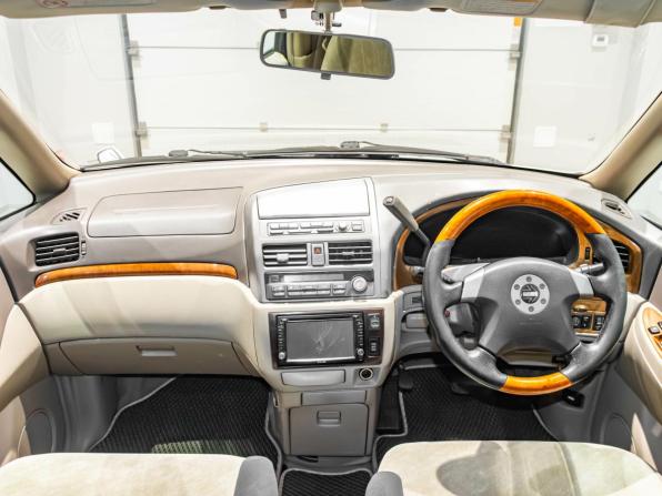 Nissan Presage I с пробегом 2000 года, цена 372 096 рублей, 300000 км, минивэн, Автокод Объявления