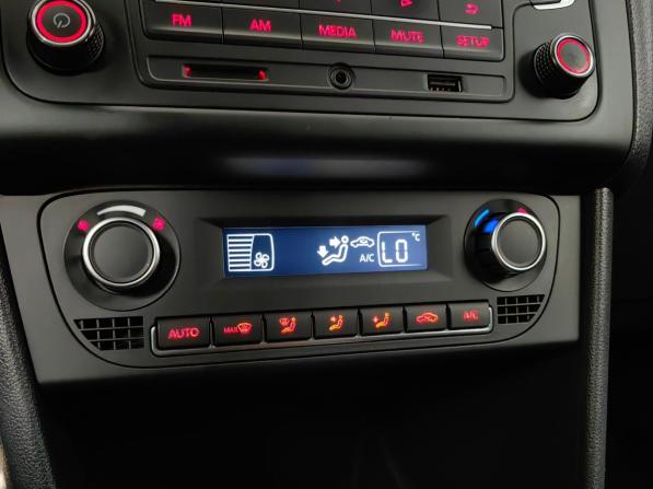 Volkswagen Polo V Рестайлинг с пробегом 2018 года, цена 1 111 000 рублей, 104819 км, седан, Автокод Объявления