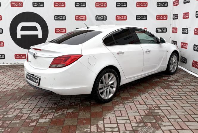 Opel Insignia I Рестайлинг с пробегом 2013 года, цена 699 990 рублей, 205000 км, седан, Автокод Объявления