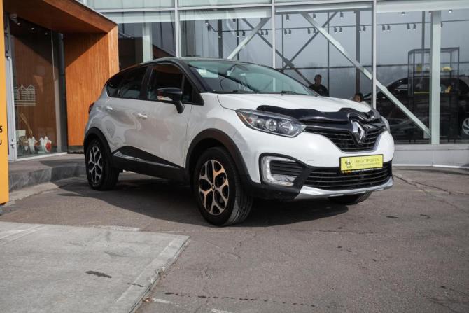 Renault Kaptur I с пробегом 2017 года, цена 1 398 000 рублей, 88000 км, внедорожник, Автокод Объявления