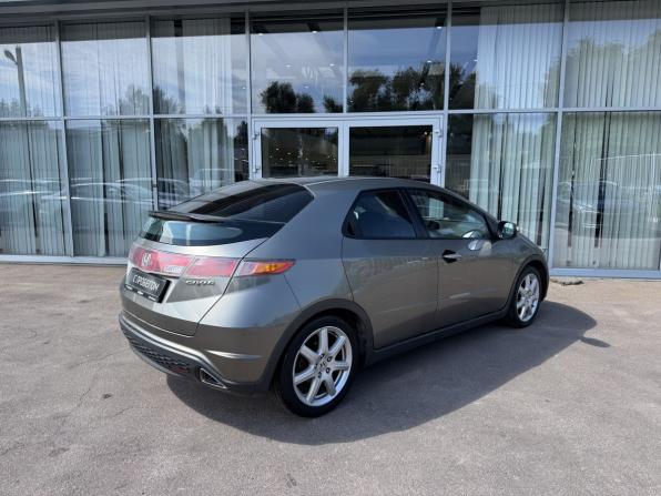 Honda Civic VIII Рестайлинг с пробегом 2008 года, цена 670 000 рублей, 165500 км, хэтчбек, Автокод Объявления
