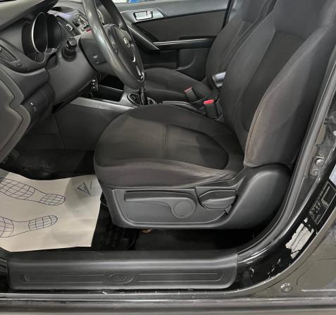 Kia Cerato II с пробегом 2010 года, цена 595 000 рублей, 274770 км, седан, Автокод Объявления