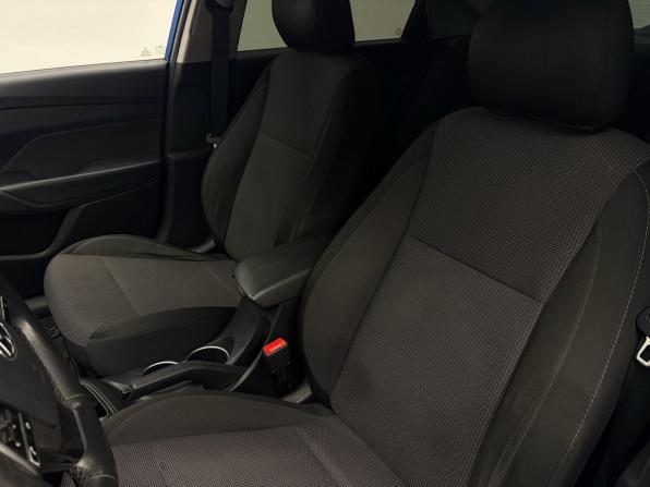 Hyundai Solaris II с пробегом 2018 года, цена 1 095 900 рублей, 256534 км, седан, Автокод Объявления