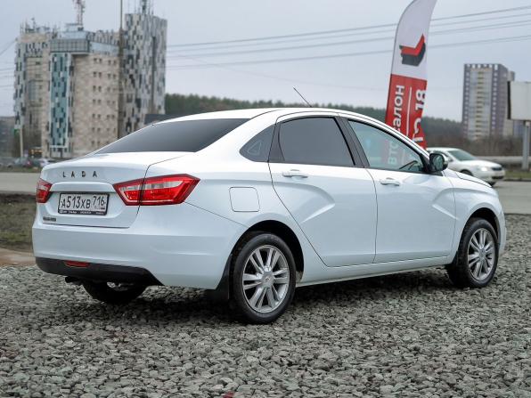 Lada (ВАЗ) Vesta I с пробегом 2018 года, цена 729 000 рублей, 176620 км, седан, Автокод Объявления