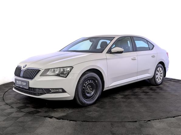Skoda Superb III с пробегом 2019 года, цена 2 450 000 рублей, 30512 км, лифтбек, Автокод Объявления