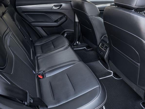 Haval Jolion I Рестайлинг с пробегом 2024 года, цена 2 378 300 рублей, 16341 км, внедорожник, Автокод Объявления