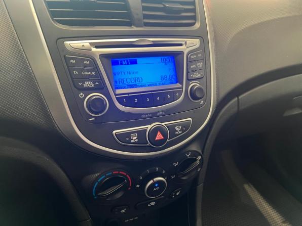Hyundai Solaris I с пробегом 2014 года, цена 849 000 рублей, 185110 км, седан, Автокод Объявления