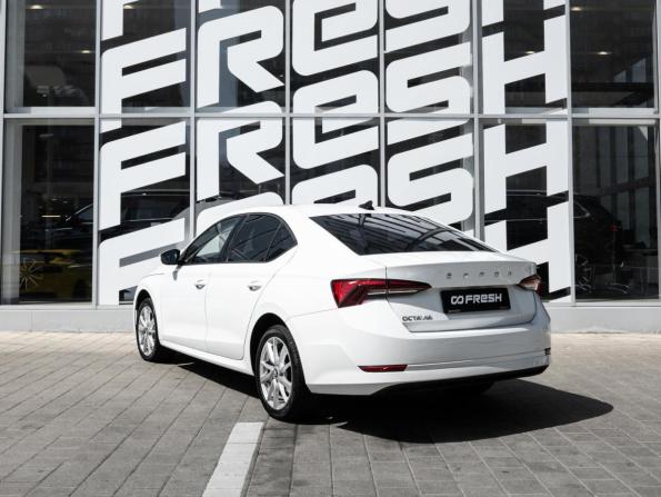 Skoda Octavia IV (A8) с пробегом 2021 года, цена 2 221 400 рублей, 89177 км, лифтбек, Автокод Объявления