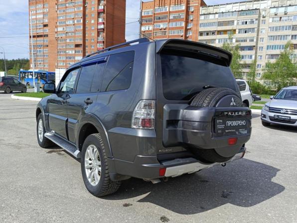 Mitsubishi Pajero IV Рестайлинг 1 с пробегом 2013 года, цена 2 145 000 рублей, 235795 км, внедорожник, Автокод Объявления