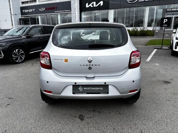 Renault Sandero II Рестайлинг с пробегом 2019 года, цена 1 088 000 рублей, 38000 км, хэтчбек, Автокод Объявления