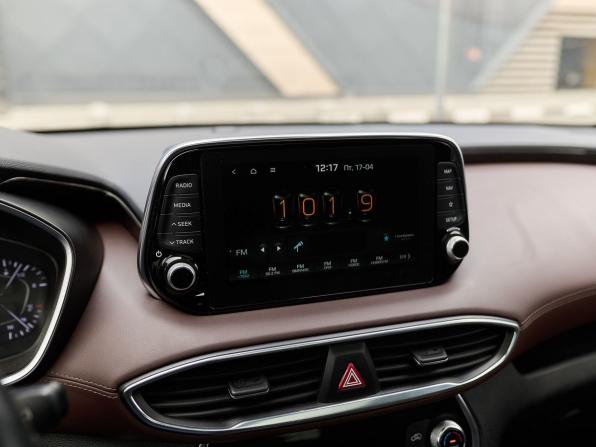 Hyundai Santa Fe IV с пробегом 2018 года, цена 3 064 000 рублей, 122023 км, внедорожник, Автокод Объявления