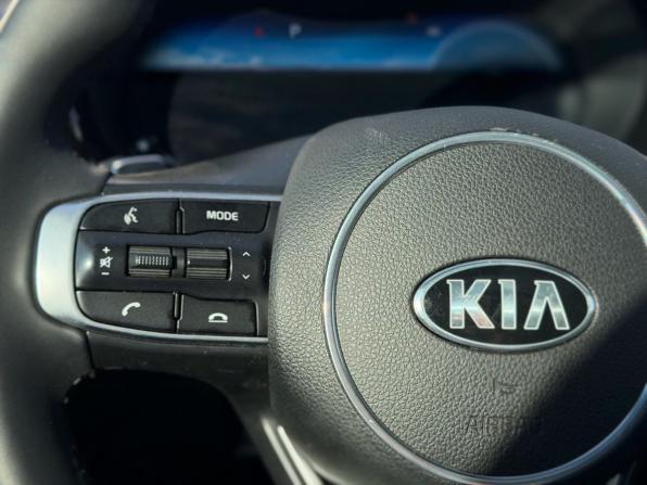 Kia K5 III с пробегом 2021 года, цена 2 550 000 рублей, 122156 км, седан, Автокод Объявления