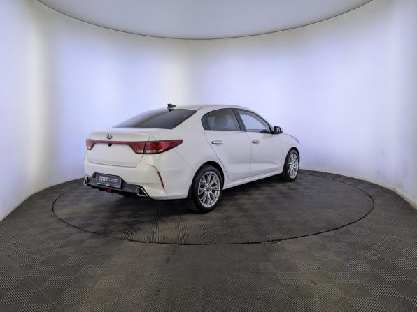 Kia Rio IV Рестайлинг с пробегом 2021 года, цена 1 781 000 рублей, 96650 км, седан, Автокод Объявления