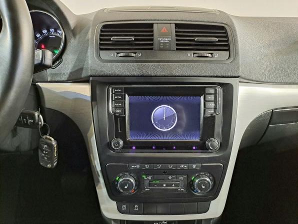 Skoda Yeti I Рестайлинг с пробегом 2016 года, цена 1 099 000 рублей, 187894 км, внедорожник, Автокод Объявления